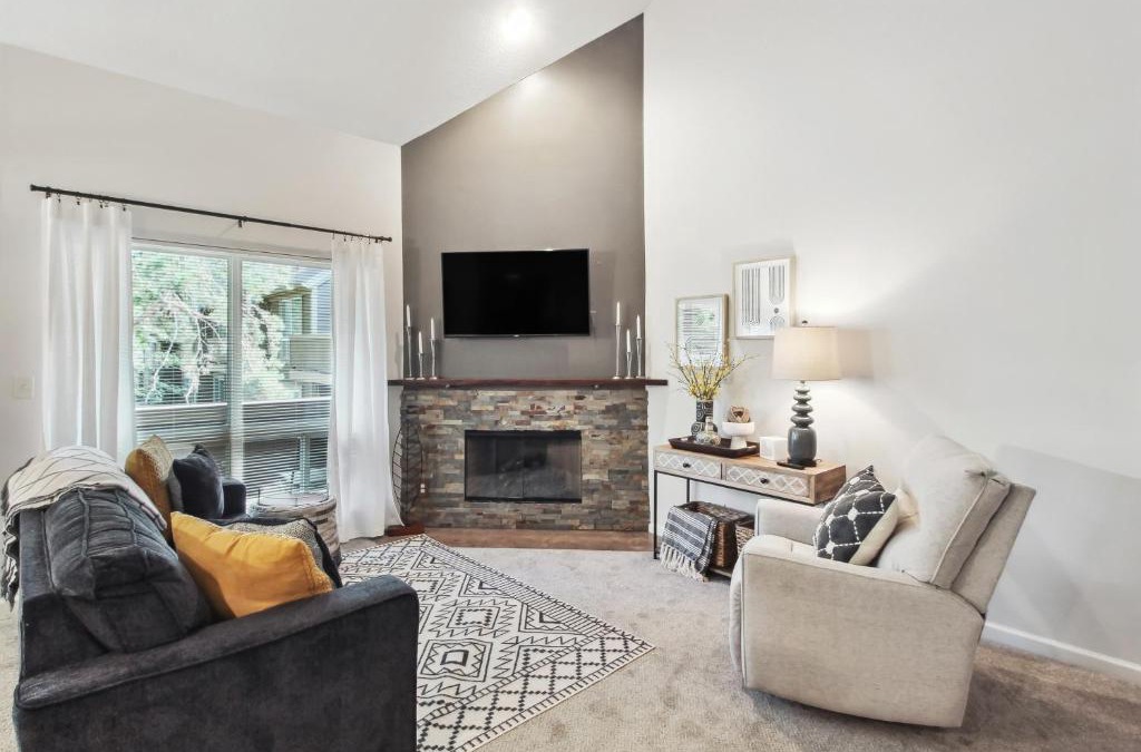 Overland Park Apartment | Overland Park Condo, Close to Lakes and Parks!