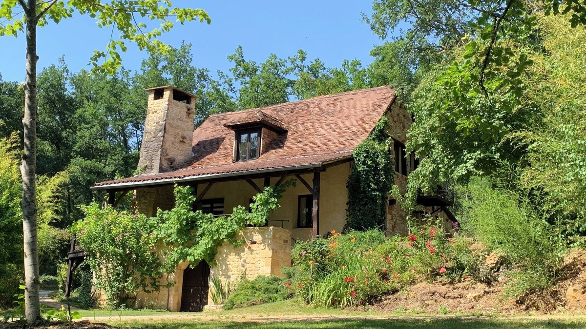 Payrac Cottage | Owi – Holiday Home in Nature, Wheelchair Accessible with Pool & Sauna