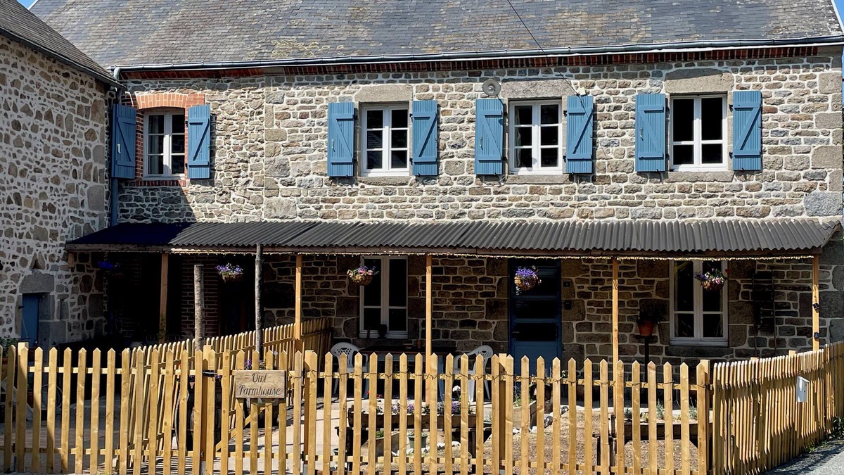 Pionnat Other | Owl Farmhouse: Charming 19th-Century French Farmhouse in a Tranquil Hamlet