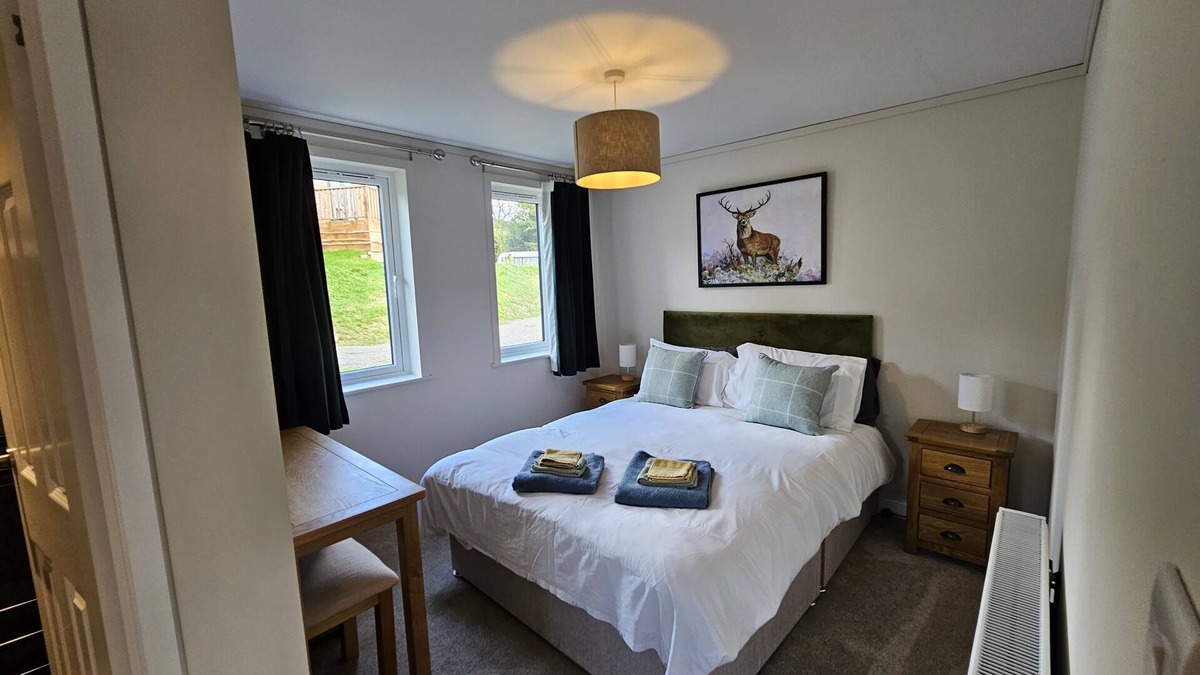 Liskeard Apartment | Owl Lodge - 2 Bedrooms - Dog Friendly