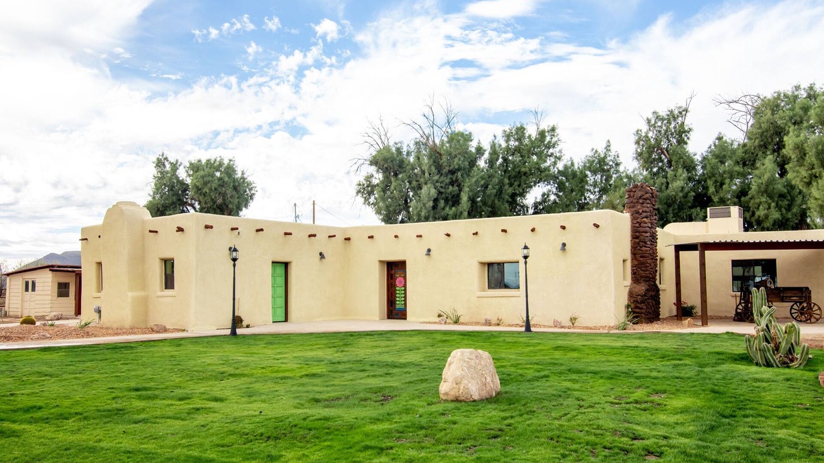 Tucson Resort | Owl River Stay