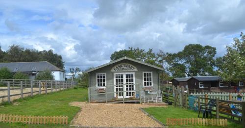 Woodhorn House | Owls Nest Log Cabin