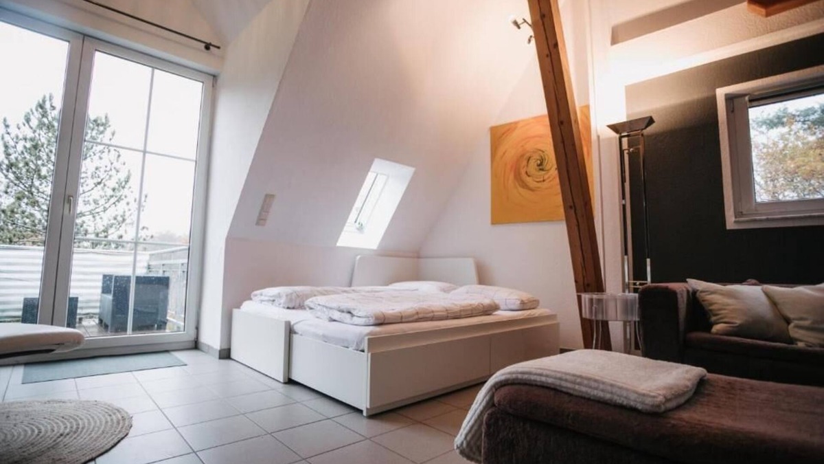 Schwabach House | Own maisonette in idyllic location with balcony + free parking