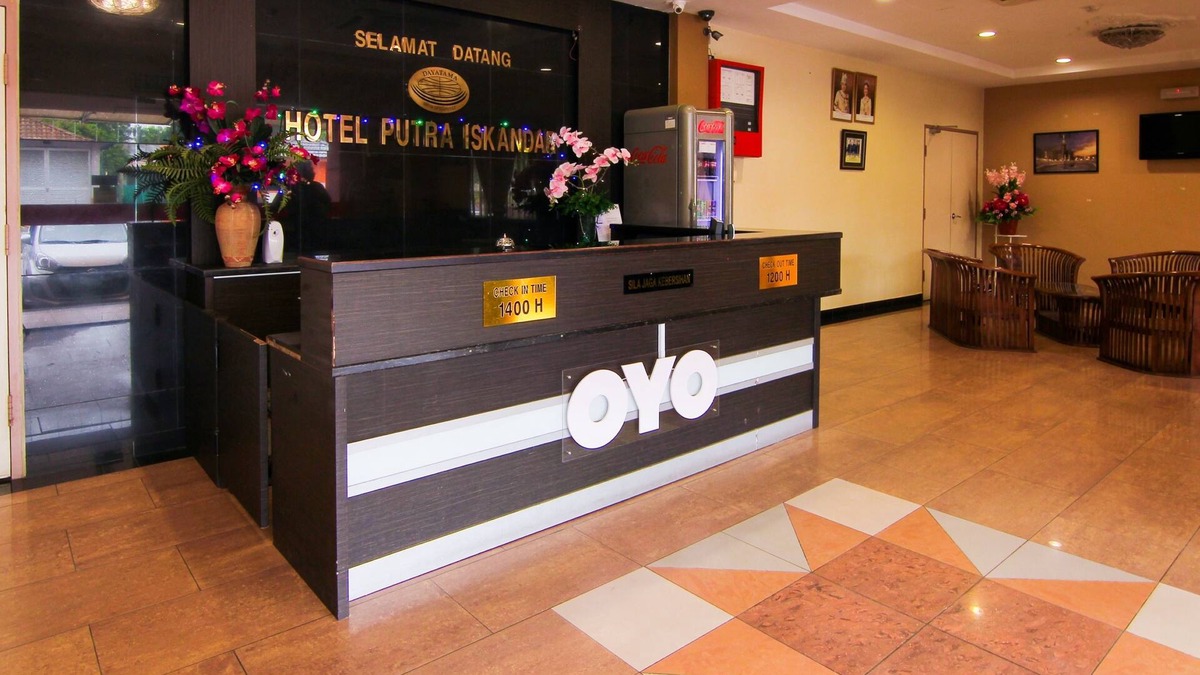 Bota Hotel | OYO 11343 Hotel Putra Iskandar