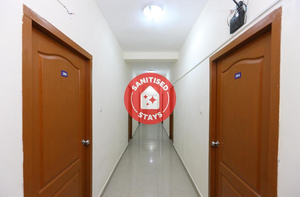 Mahindra World City Hotel | OYO 15197 Reddy's International