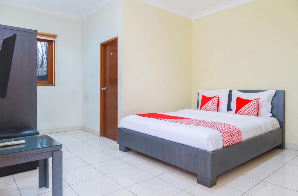 Melawai Hotel | OYO 2196 Ss Homes