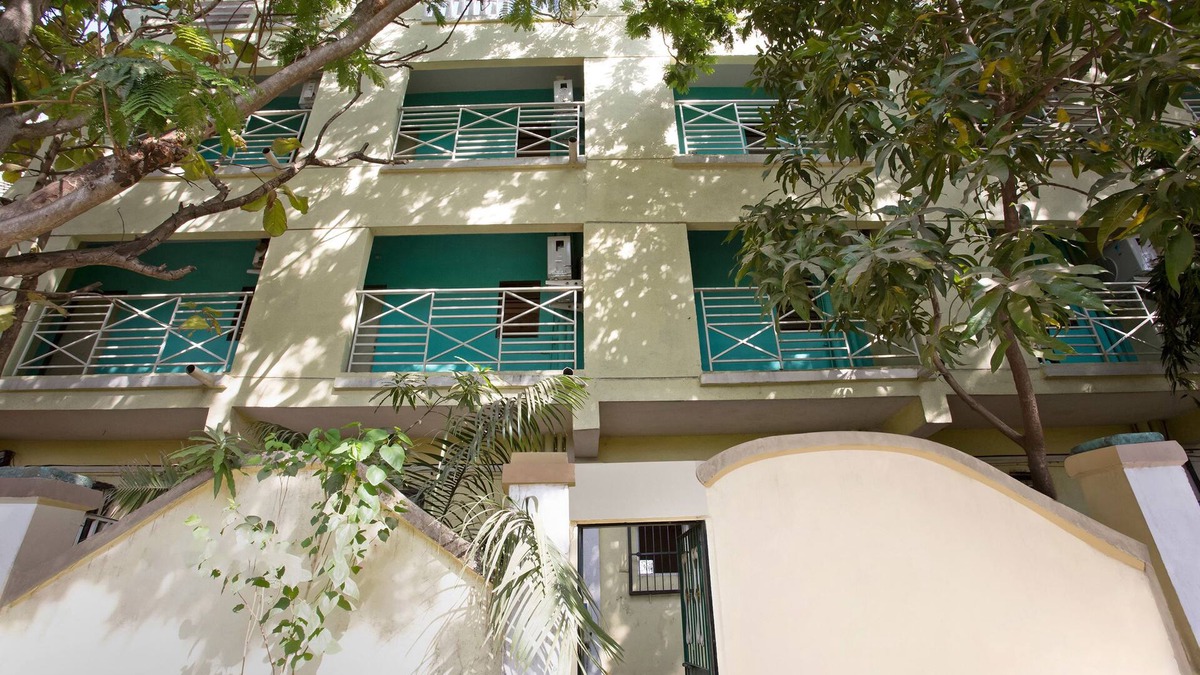 Titwala Hotel | OYO 28363 Hotel Sai Icon Residency