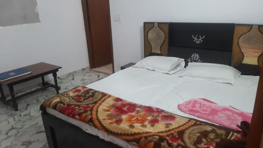 Bulandshahr Hotel | OYO 81022 Krishna Hotel And Family Restaurant