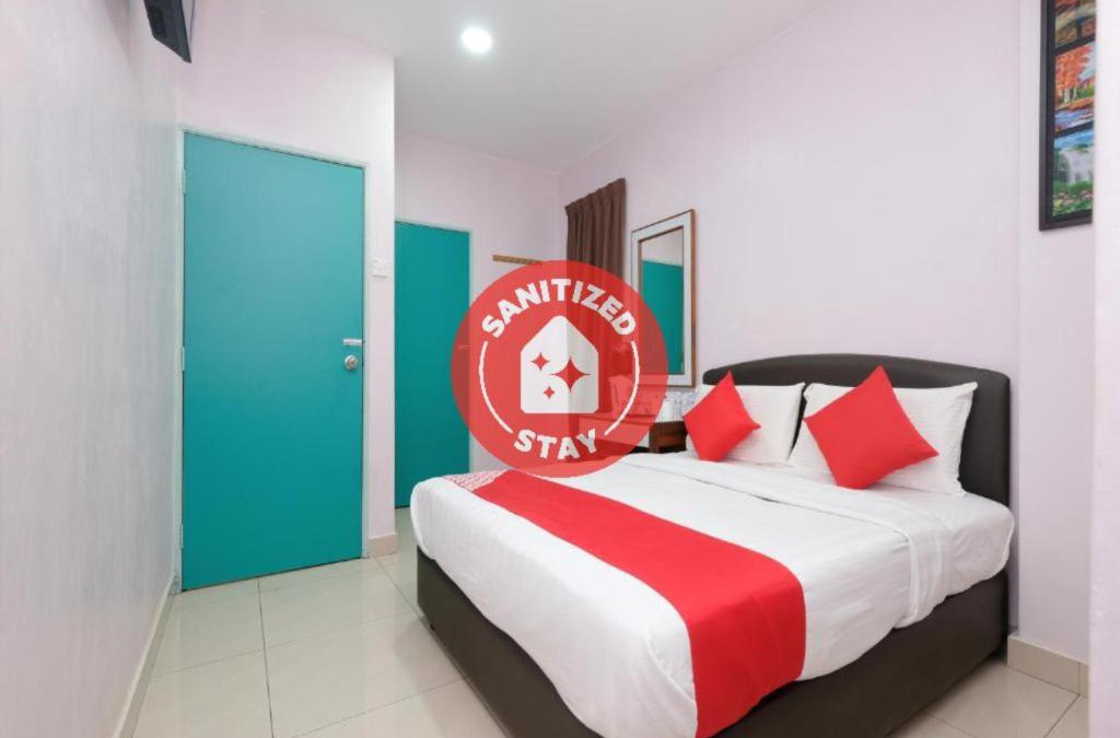 Teriang Hotel | OYO 89877 Sun Triang Hotel