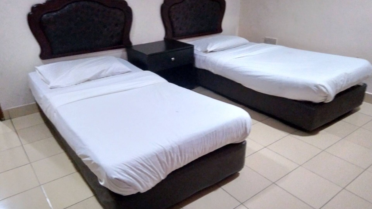 Limbang Hotel | OYO 90376 Centre Point Hotel