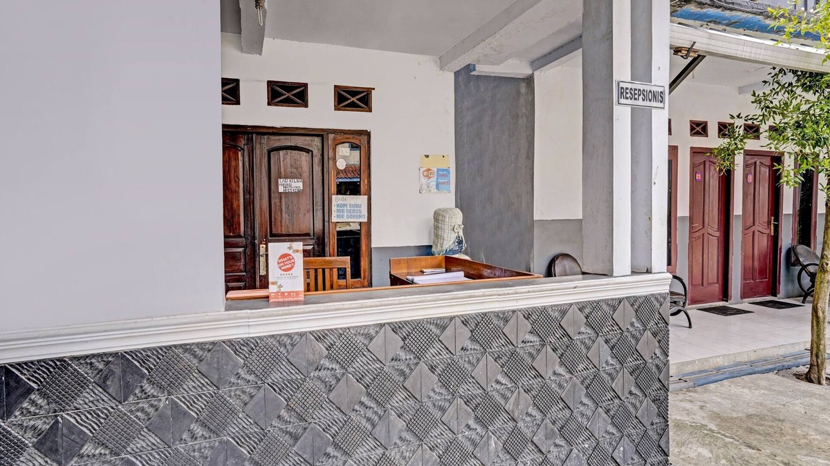 Sangkanurip Hotel | OYO 90405 Penginapan Sasti KuninganNearTaman Cirendang