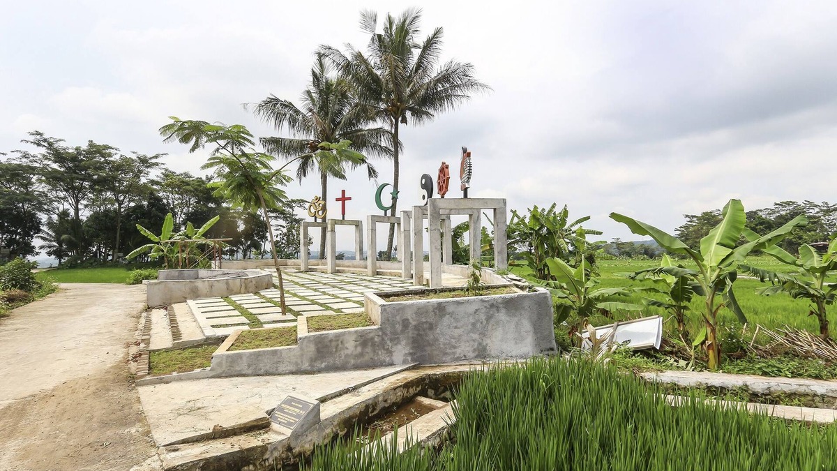Semarang Hotel | OYO Homes 91151 Desa Wisata Kreatif Perdamaian Srumbung Gunung