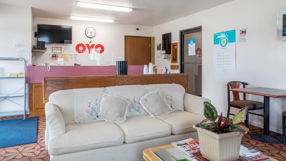 Chesaning Hotel | OYO Hotel Chesaning Route 52 & Hwy 57