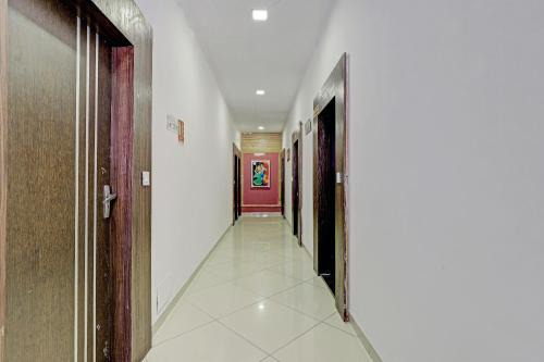 Gandhinagar Hotel | OYO Hotel Mahima
