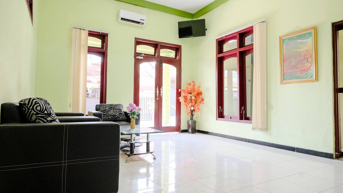 Tulungagung Hotel | OYO Life 2508 Alba Suites Homestay Syariah