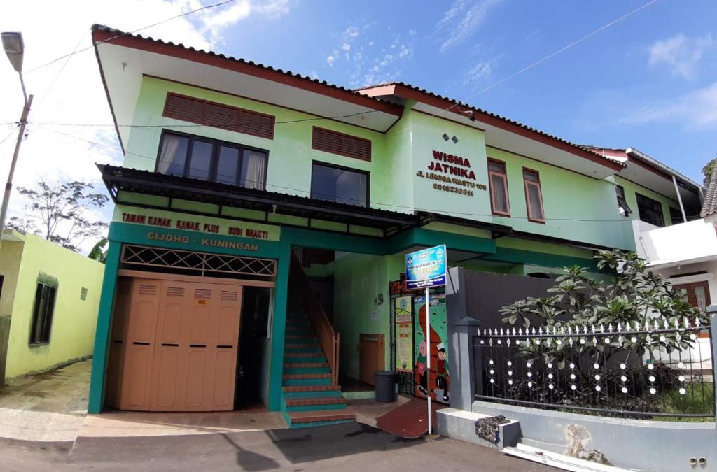 Kuningan Hotel | OYO Life 2884 Wisma Jatnika Syariah