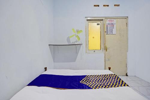 Jombang Hotel | OYO Life 92921 Omaya Kost Syariah