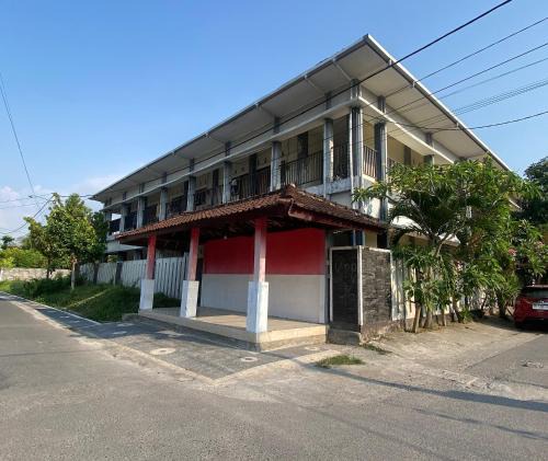 Mataram Hotel | OYO Life 93258 Kos Sahabat