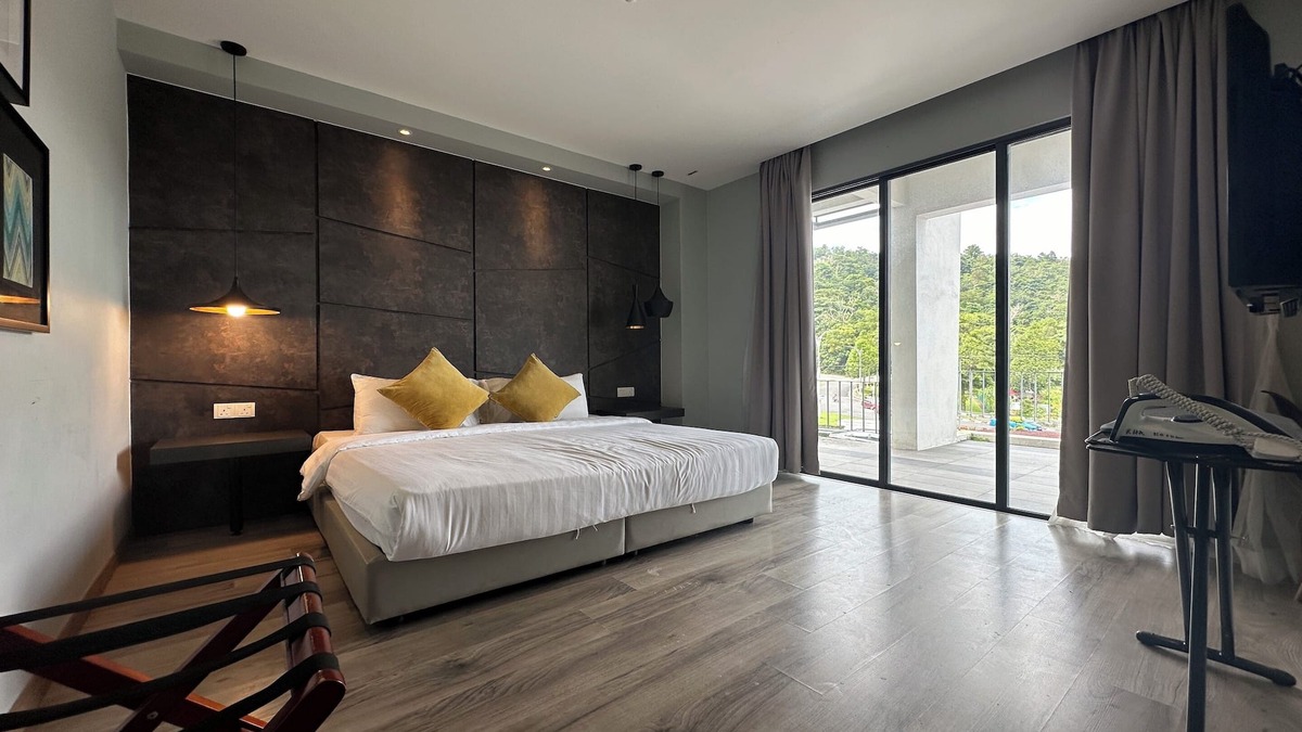 Batu Caves Hotel | OYO Townhouse, Selayang formerly RHR Hotel