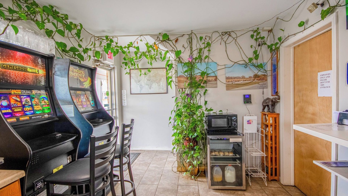 Macon Hotel | OYO Travelier Motel