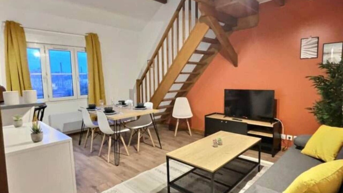 Miroir - Batignolles Apartment | Oyon Duplex: Vast Duplex 6p, quiet, station,