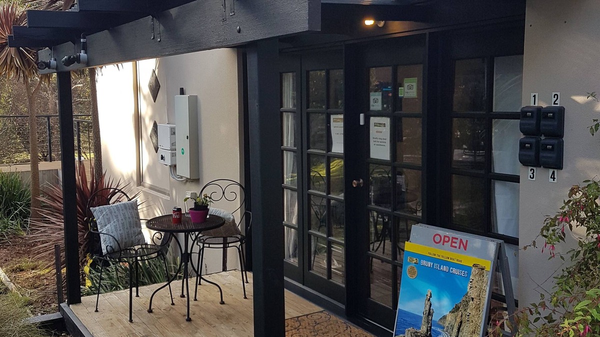 Oyster Cove Bed & Breakfast | Oyster Cove Chalet