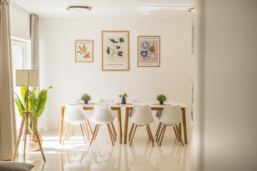 Freiimfelde - Kanenaer Weg Apartment | P1 Premium-Suite, 4 Zimmer, 105 qm, Parkplatz