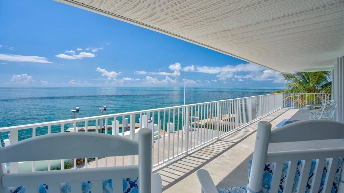 Marathon House | P76 - Meticulous 2 bed, 2 bath home with stunning open water views!