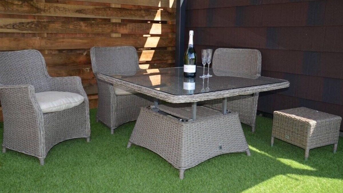 Aberporth Cabin | Pabell Pren Glamping by Aberporth Beach Holidays