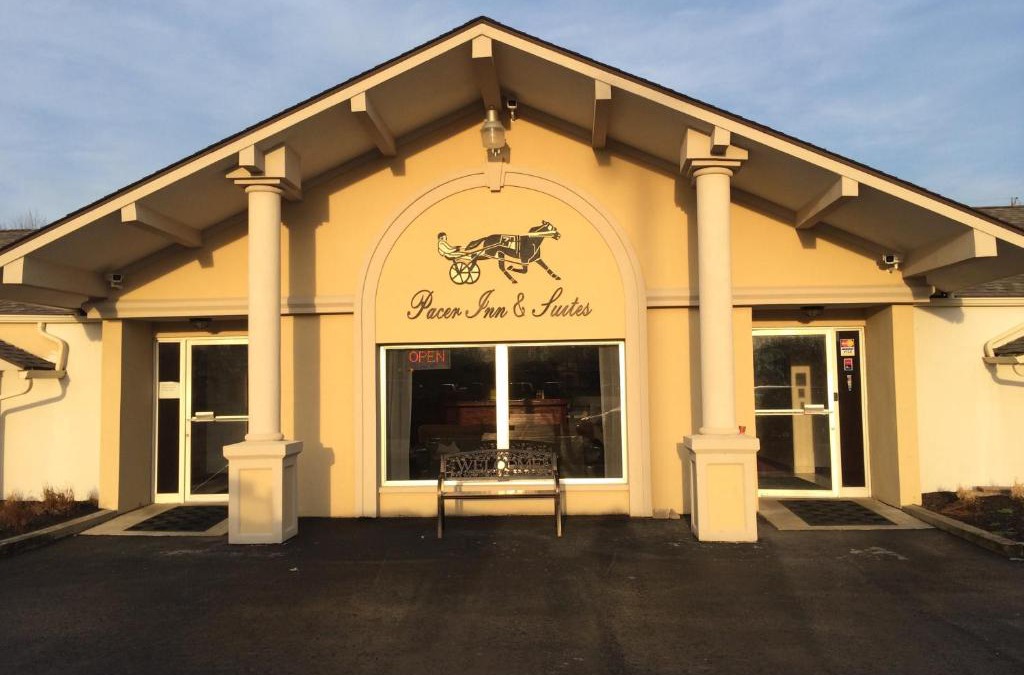 Delaware Hotel | Pacer Inn & Suites Motel