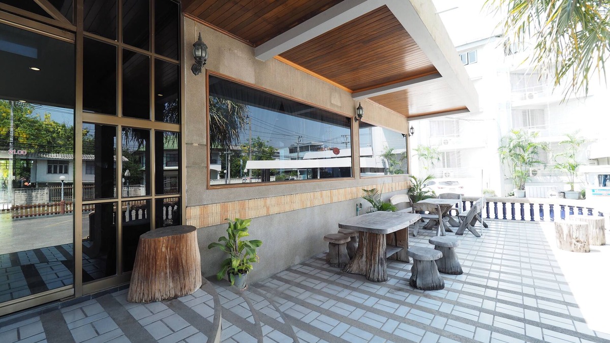 Suphan Buri Hotel | Pachara Hotel and Restaurant