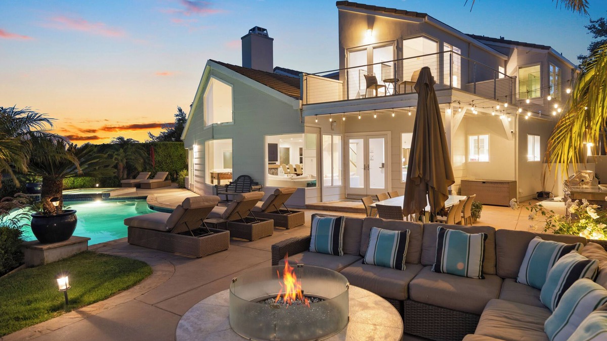 Central Malibu House | Pacific View in Malibu/Pool/Hot Tub/View/High-End