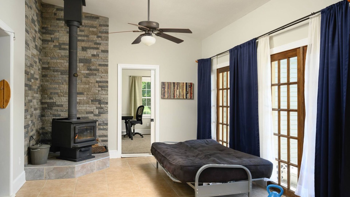 East Ridge House | Paddleboard house
