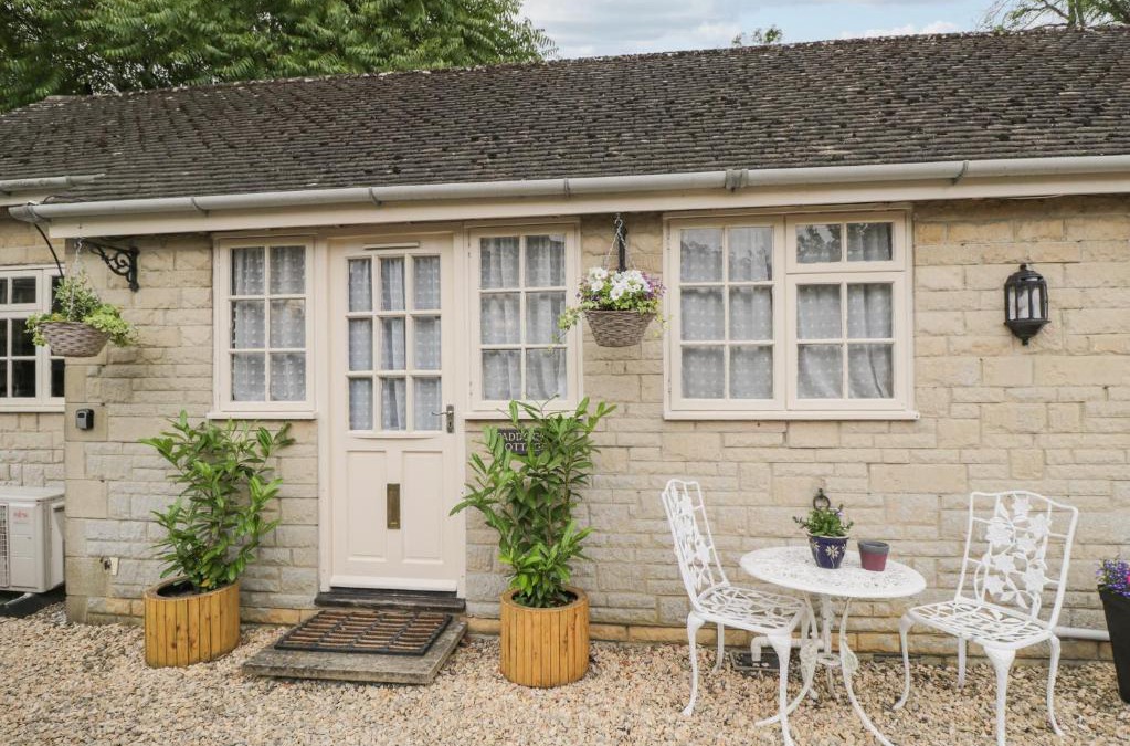 Crudwell House | Paddock Cottage