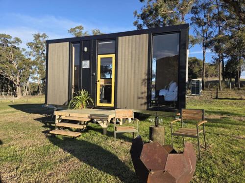 Wesburn House | Paddock & Peak by Tiny Away