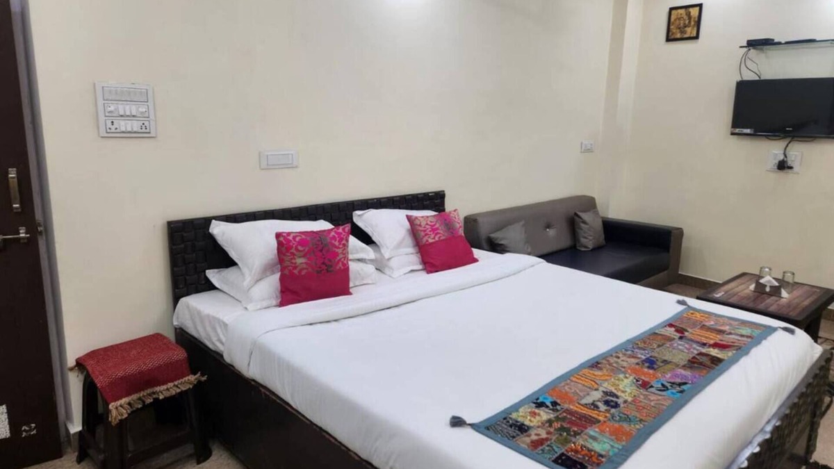 Mount Abu Apartment | Paddy's Luxurious Home Staynn