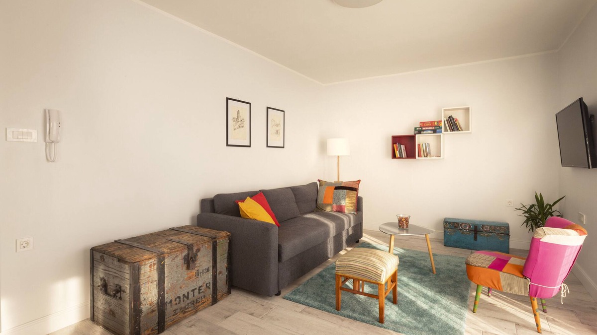 Rijeka Condo | PAHA-PAHA condo near campus with lightning fast Wi-fi