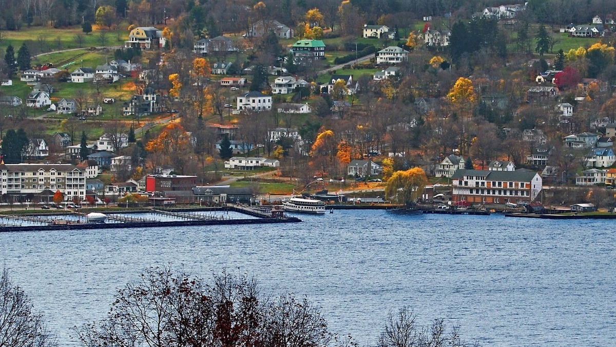 Watkins Glen House | Painted Rock Vacation Rental - Walking To Watkins Glen Attractions