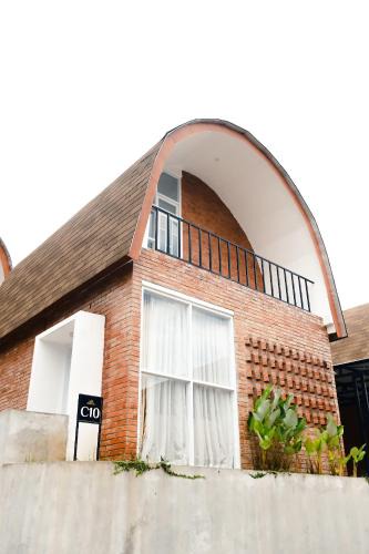 Ngamprah Villa | Pakuhaji Highland Eco-Resort