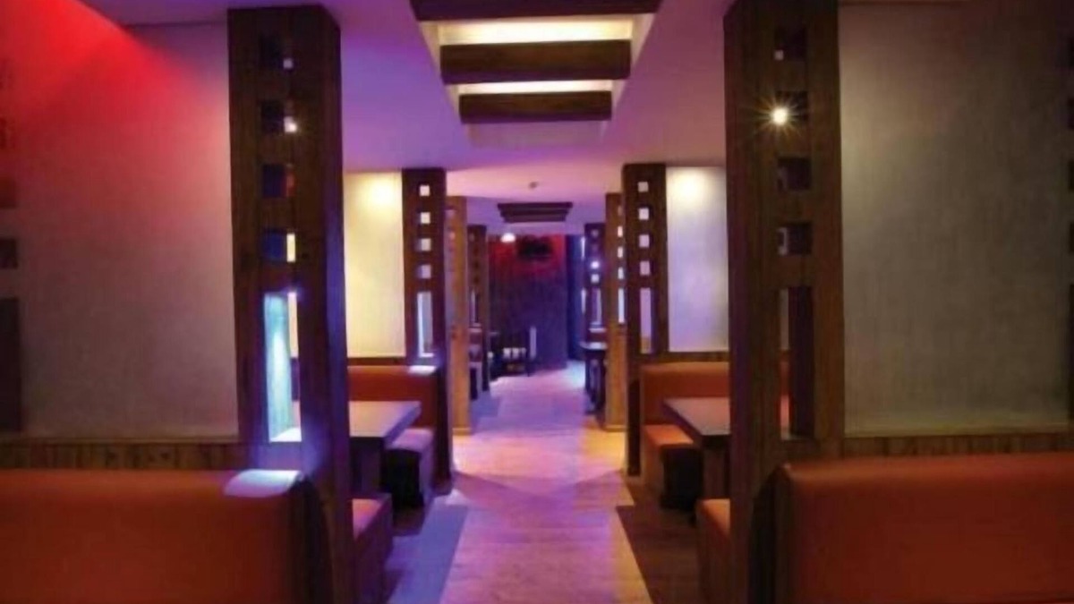 Ettumanoor Hotel | PALAKUNNEL RESIDENCY