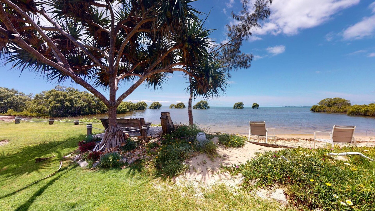 Brisbane Waterfront House | PALAZZO ON THE BEACH