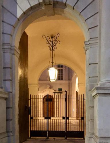L'Aquila Apartment | PALAZZO PICA ALFIERI Centro Storico