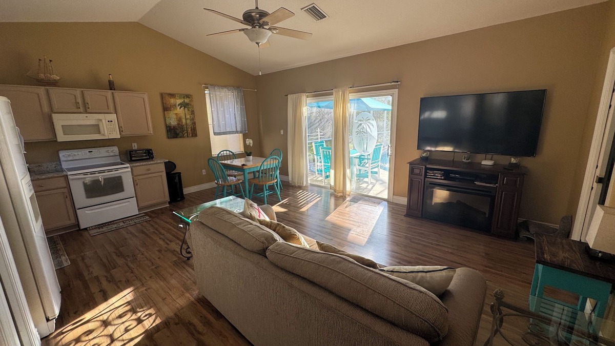 Palm Harbor Apartment | Palm Coast Cozy apartment