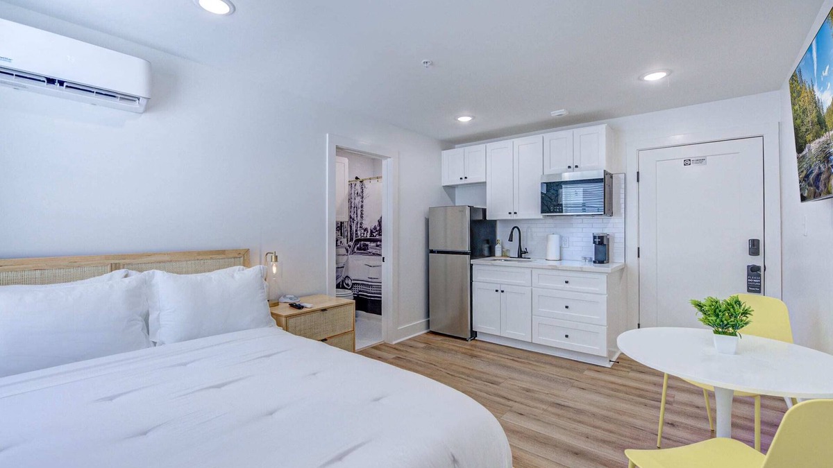 Galveston Apartment | Palm Springs Studio Apartment