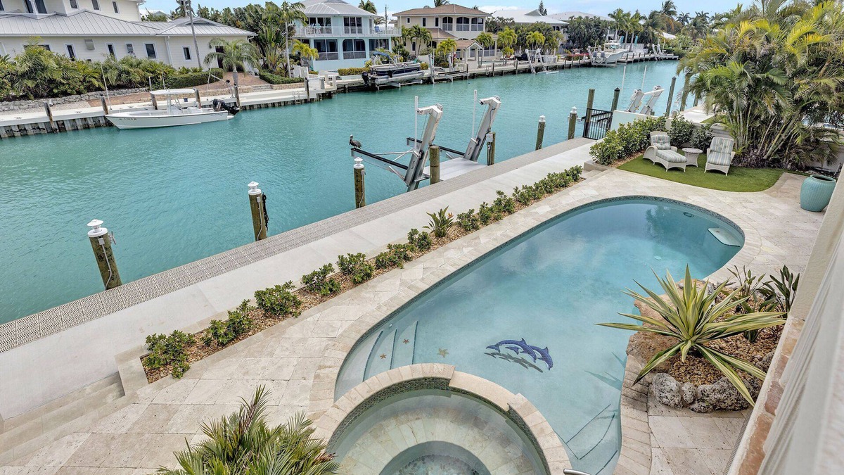 Key Colony Beach House | Palm View 5 BR Pool, Dock KCB, Cabana Club, Outdoor Kitchen