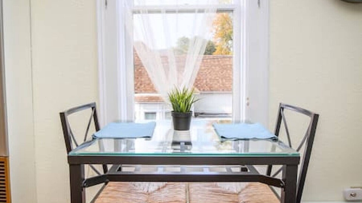 Baker City Apartment | Palmer House Studio 4