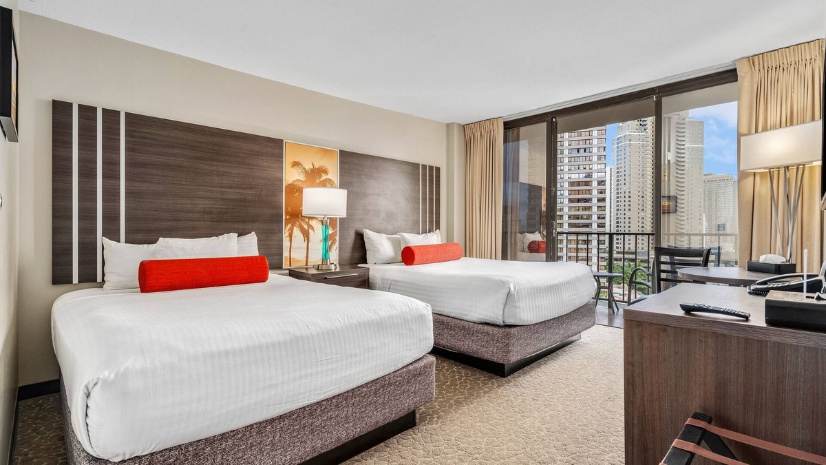 Waikiki Apartment | Palms 827 w/2 Queen Beds & Pool