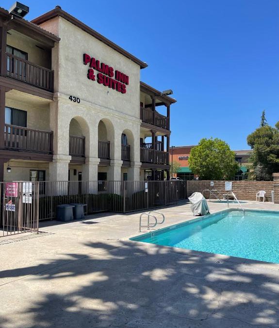 Palmdale Hotel | Palms Inn & Suites