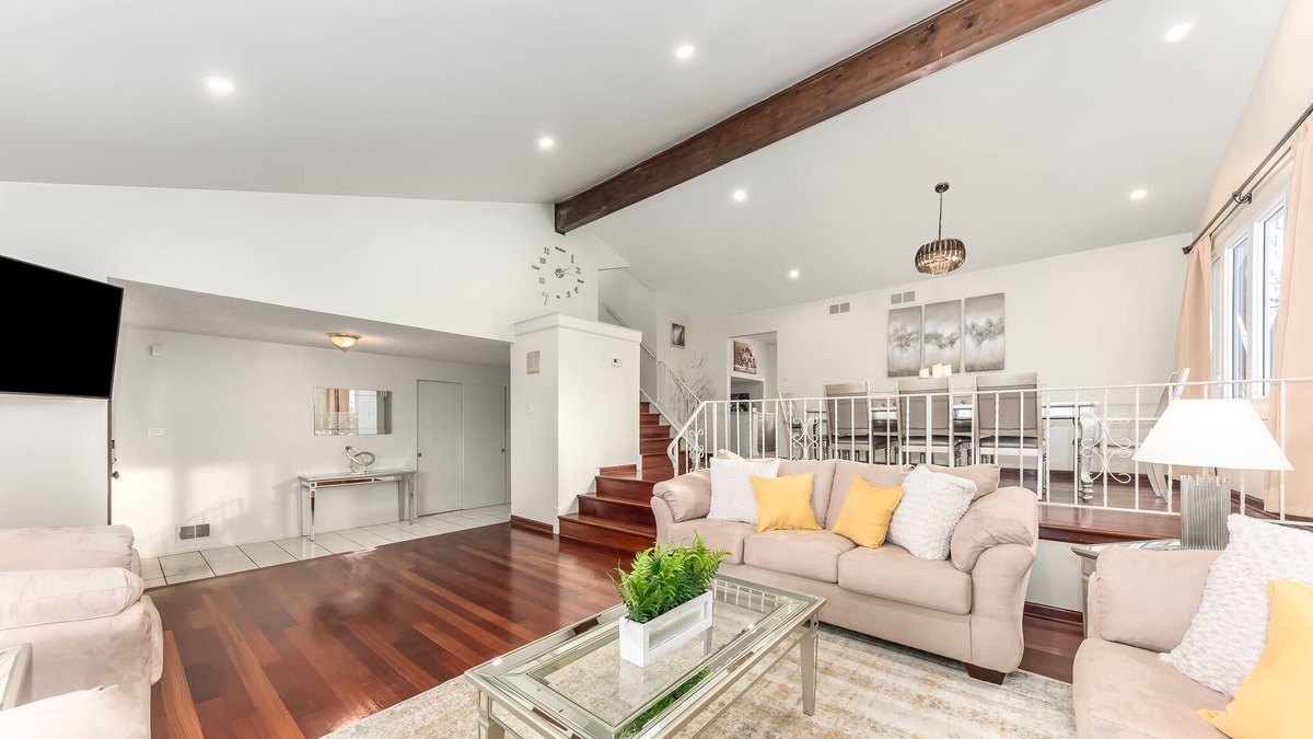 Palos Hills House | Palos Hills Rental - Sun Valley Dr
