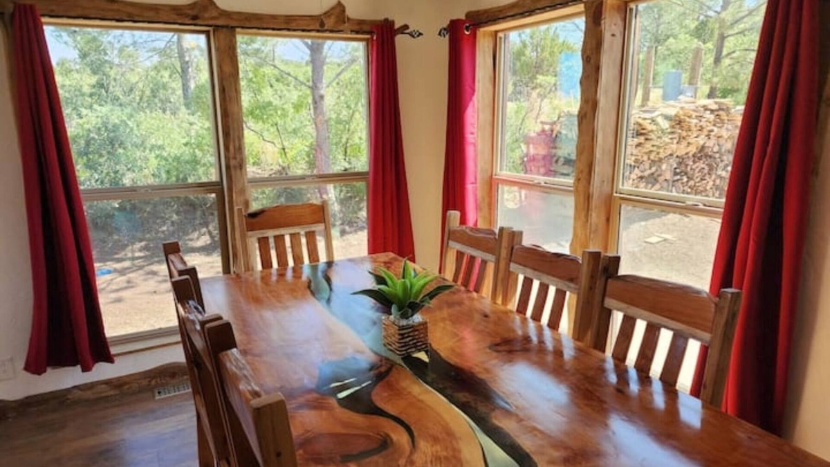 Timberon Cabin | Pancho Villa Cabin: Mesmerizing Views Await Your Unforgettable Retreat